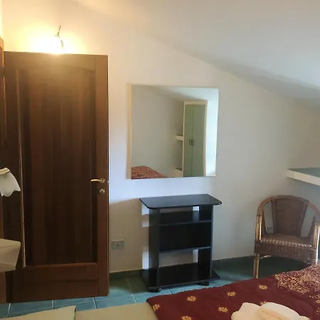 Apartmán 2 Bedrooms Appartement With Sea View At Maratea 2 Km Away From The Beach